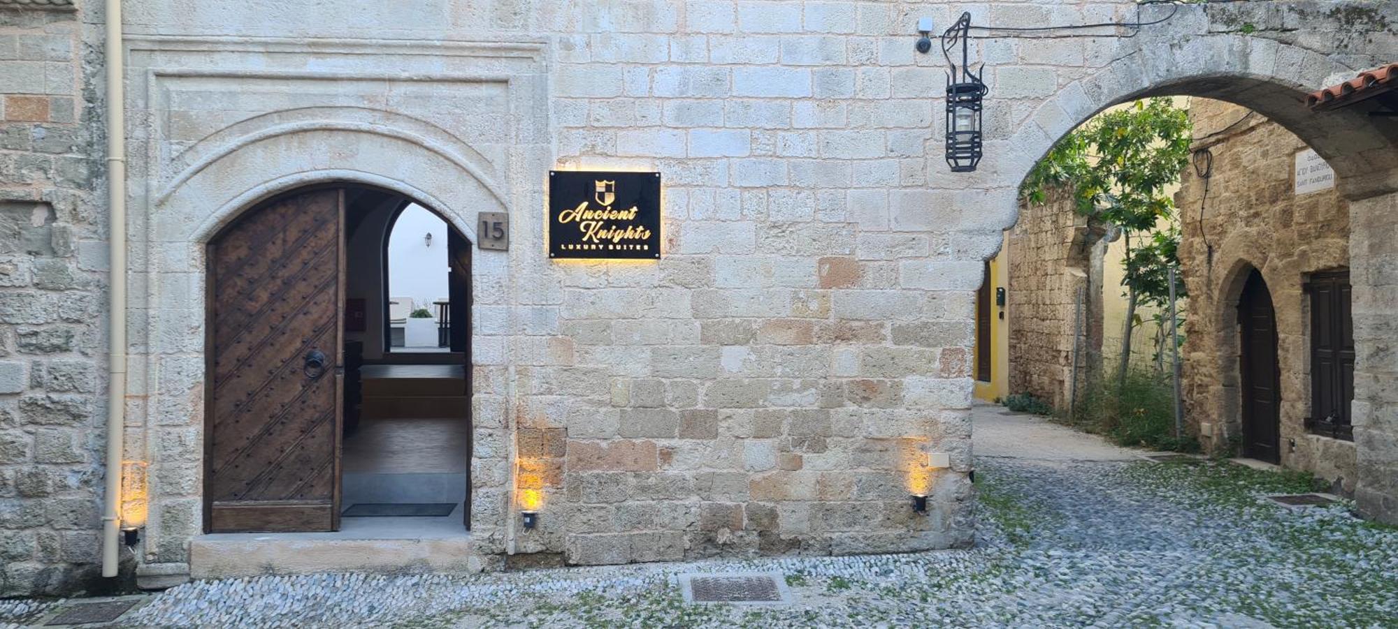 Ancient Knights Luxury Suites Rhodes City Eksteriør bilde